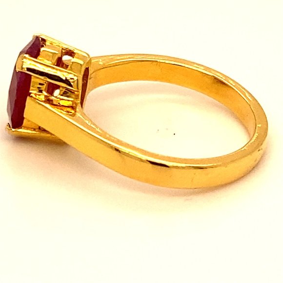 GIA Certified Ruby 2.57ct Solid 18K Gold Ring - Picture 7 of 9